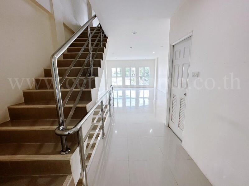 อาคารพาณิชย์ 3.5 ชั้น ทำเลทอง ถนนนวมินทร์ ใกล้ตลาดปัฐวิกรณ์ 11