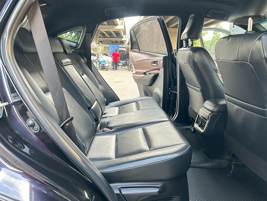 Toyota Harrier 2.5 L Hybrid AT ปี 2015 รถสวย ฟรีดาวน์ 17