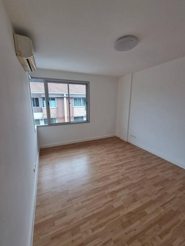 ขายทาวน์โฮม พลัส ซิตี้พาร์ค 3 ชั้น รีโนเวทใหม่ พร้อมเข้าอยู่ 13