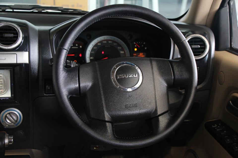 รหัสรถ TKG8328 ISUZU MU7 2.0 PRIMO ปี 2010 6
