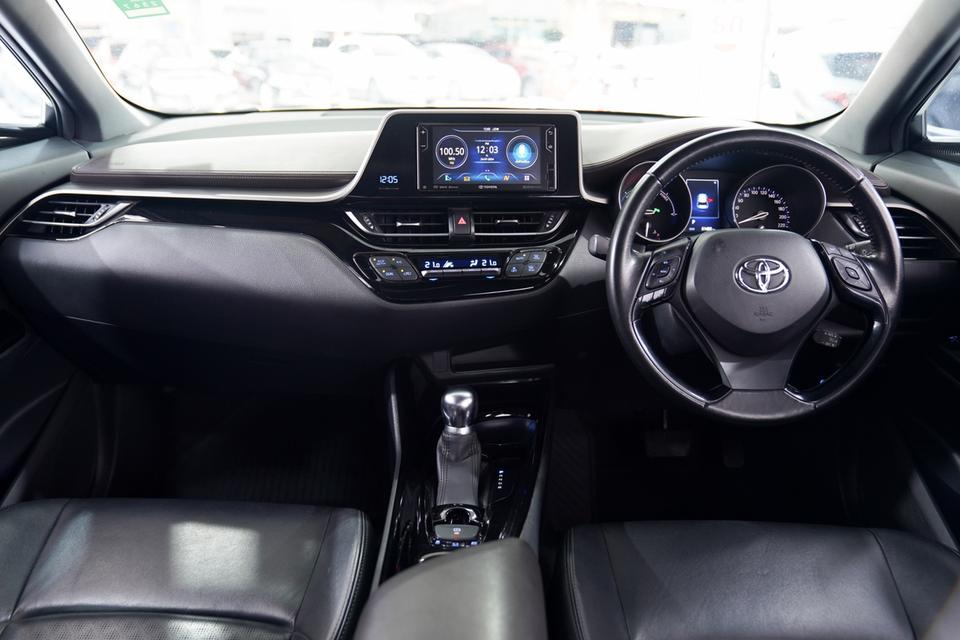 TOYOTA C-HR 1.8 MID HYBRID AT ปี2018 4