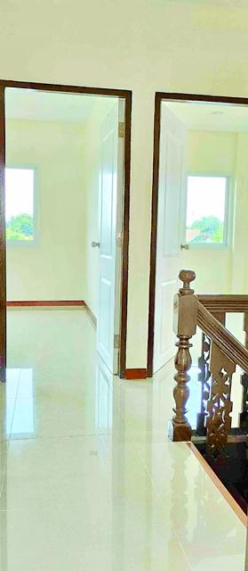 บ้านเดี่ยว 2 ชั้น รีโนเวทใหม่ ให้เช่า 3 นอน 2 น้ำ แยกบางพูน 1.5 กม. 35 ตร.ว. 140 ตร.ม. สนามกอล์ฟเมืองเอก 2.7 กม.ม.รังสิต 5