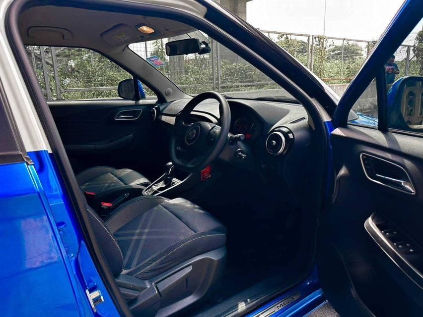 #MG MG 3, 1.5 D ปี 2020 โฉม ปี14-ปัจจุบัน เกียร์ AUTO สีน้ำเงิน  4