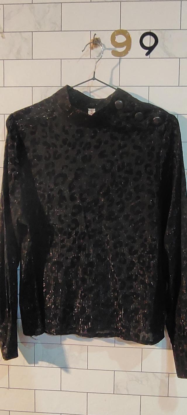 เสื้อผ้าผู้หญิงมือสอง 6