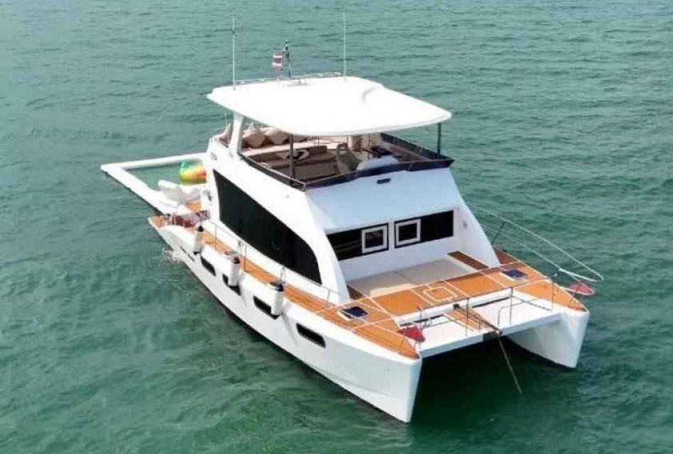 เรือยอร์ช Motor Catamaran MOMO 422