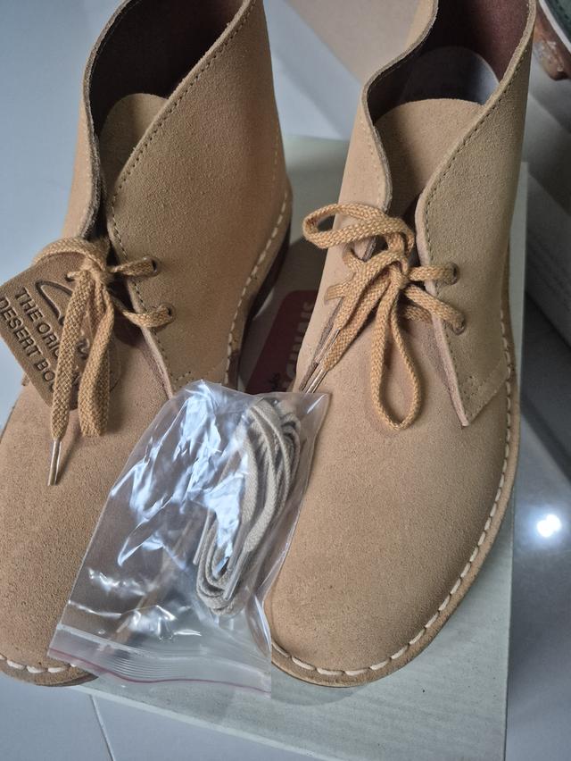 รองเท้า clarks original รูปที่ 4