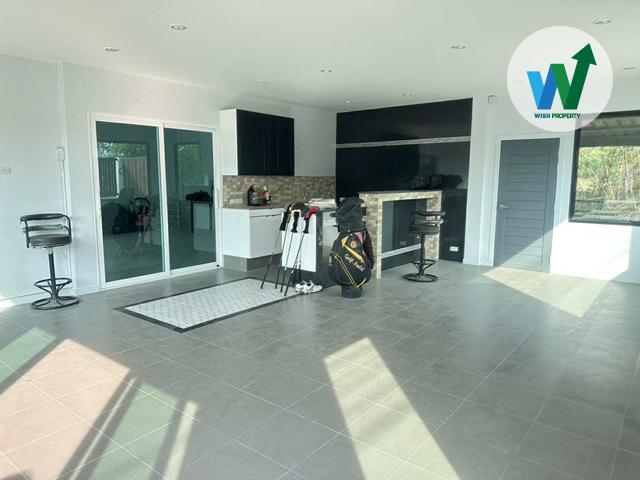 ขายคฤหาสน์หรูริมสนามกอล์ฟ: ชีวิตเหนือระดับที่ บางปะกง ริเวอร์ไซด์ คันทรี คลับ 9