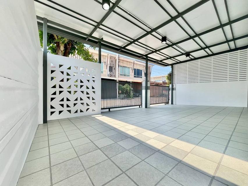 หมู่บ้านพฤกษาไพร์มกันตนา (พนาลี 33) 3