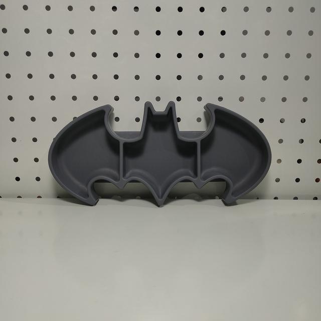 จานซิลิโคนรูปโลโก้ Batman — BUMKINS x DC Comics