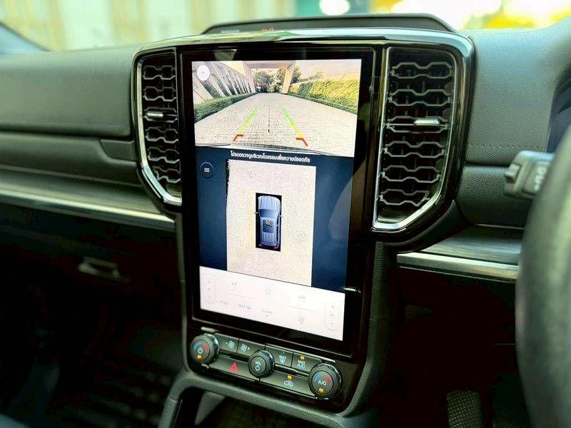 FORD EVEREST 2.0 THAITANIUM PLUS 2WD 16