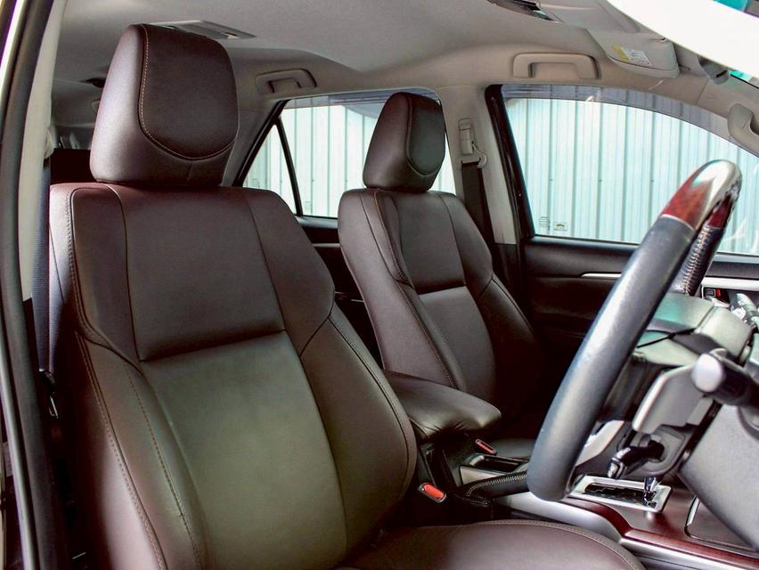 TOYOTA FORTUNER2.8 V 2WD ปี 2017 โฉม ปี15-ปัจจุบัน 10