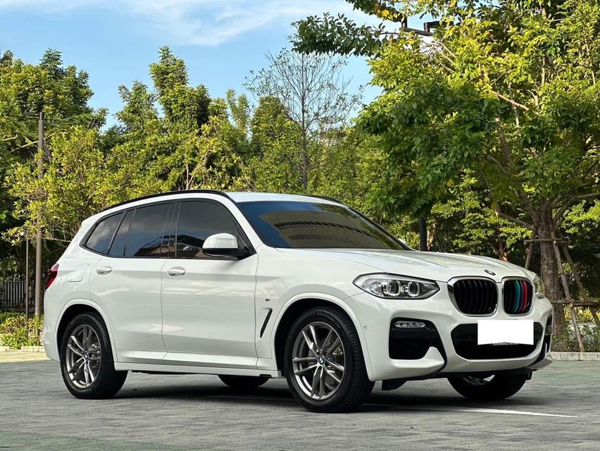 BMW X3 ปี 2019 สีขาว รถบ้านใช้งานเอง