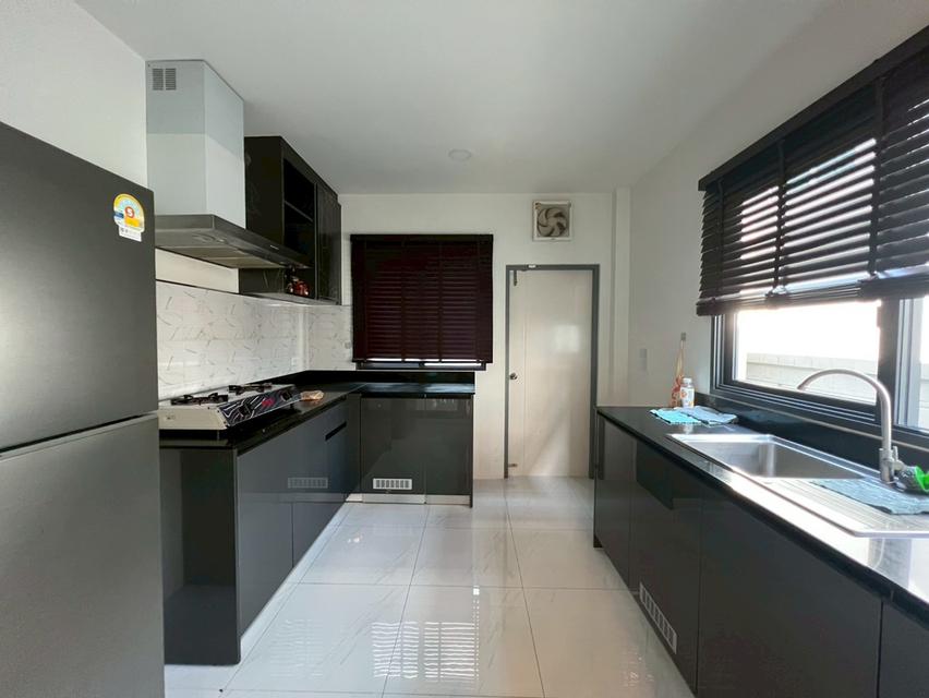 The City Bangna Km.7 for rent 3