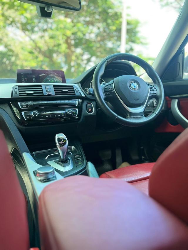 BMW 320d GT Sport (2017) 7