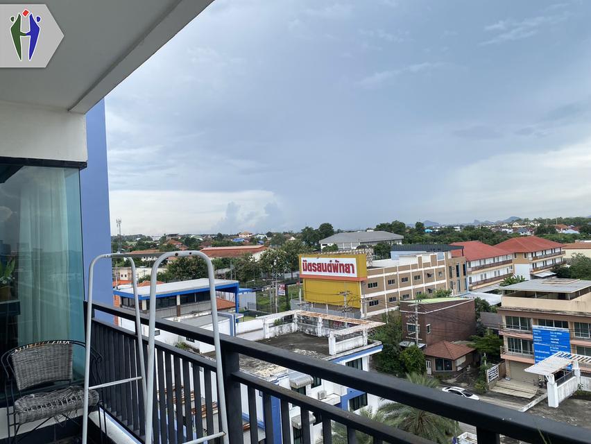 ให้เช่าคอนโดพัทยาใต้ 1 ห้องนอน ห้องมุม •	ขนาด 51 ตารางเมตร  1 ห้องนอน 1 ห้องน้ำ  •	ทีวี, 2 แอร์, ตู้เย็น •	บิ๊วอินครัวยุโรป เตาไฟฟ้า, เครื่องดูดควัน, 9