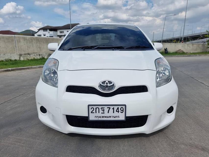  Toyota Yaris 1.5E ปี 2013  รถสวยไม่เคยแก๊ส 4