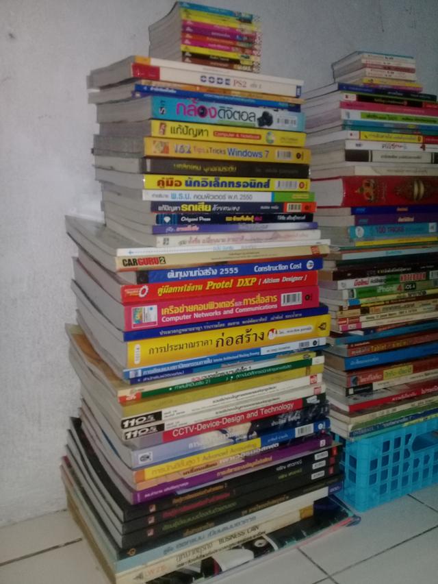 แผ่นดีวีดีภาพยนต์และหนังสือความรู้ทั่วไป 7