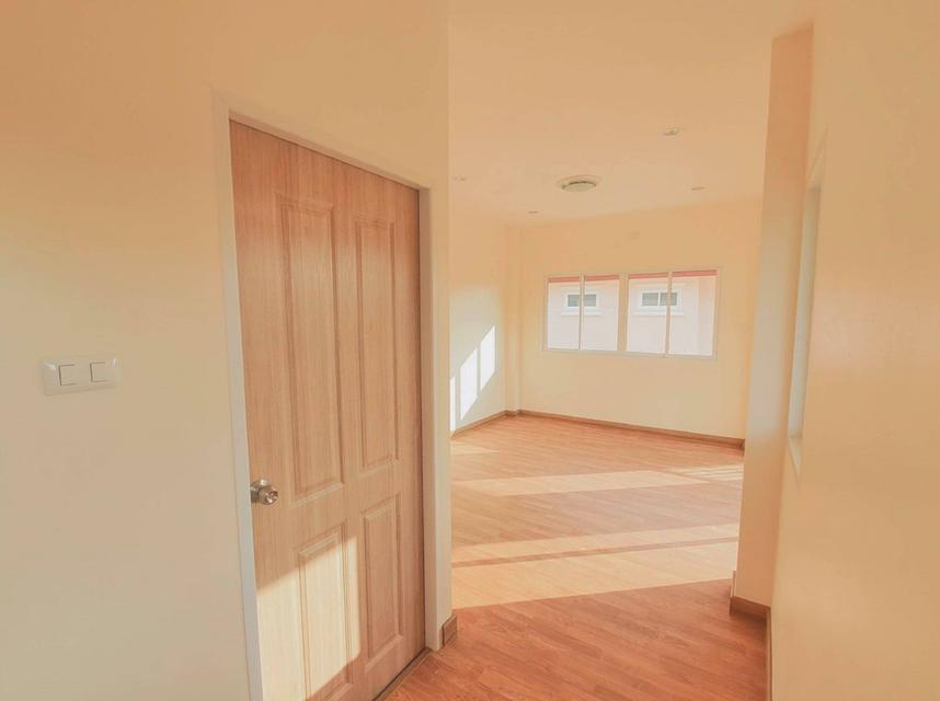 🌟 คุ้มสุด! บ้านเดี่ยวพื้นที่กว้าง 81 ตรว. 2.99 ล้านบาท พร้อมโอน นัดชมบ้านได้เลย ✅ 4