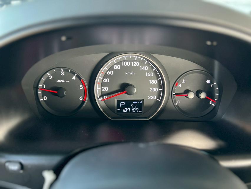 ปี 2018 HYUNDAI H1, TOURING คู่มือบุ๊คเซอร์วิสครบ 14