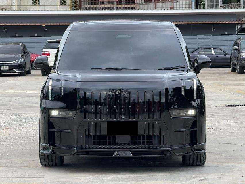 Zeekr 009 Flagship 6-Seaters AWDปี 2024 เลขไมล์ 53,xxx km.💰ราคา 2,250,000 บาท *ไม่รวมป้าย📍Warranty: 04/01/2029 (5yrs/150,000km.) รูปที่ 2