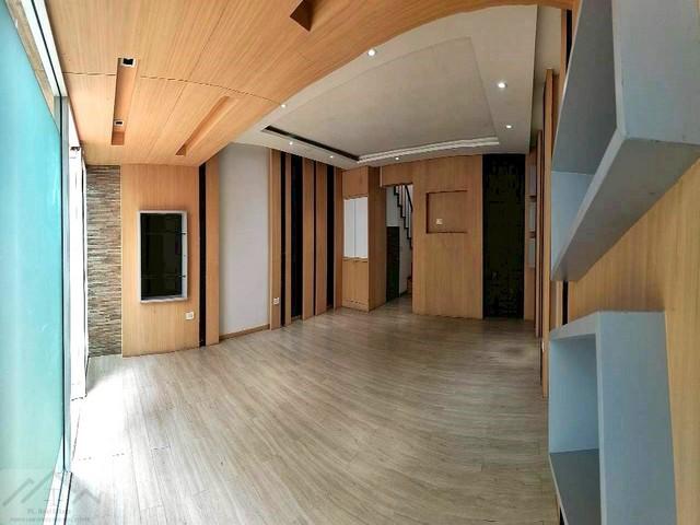 ให้เช่าทาวน์เฮ้าส์ 3 ชั้น 300 ตรม. ตรงข้ามซอย ทองหล่อ 25 ใกล้ BTS ทองหล่อ ใกล้ดองกิมอลล์ ทองหล่อ 2