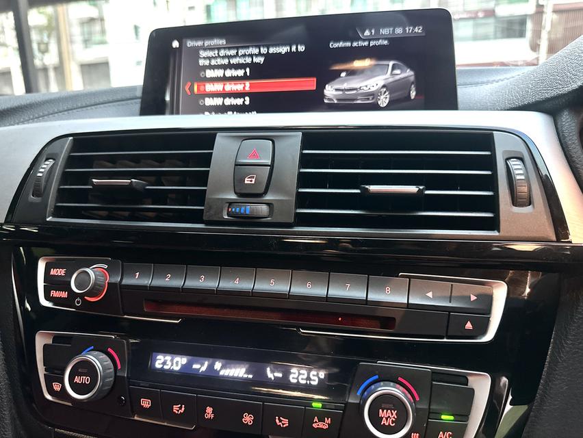 BMW 320d GT Sport Line ปี2020 วารันตี / BSI ถึงปี69 9