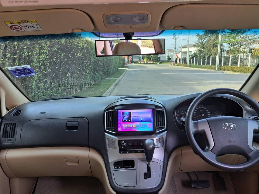 ขายถูก เพียง🔥Sale 589,000🔥เท่านั้น Hyundai H1 2.5 ดีเซล ปี 17 วิ่งน้อยไมล์แท้ 13