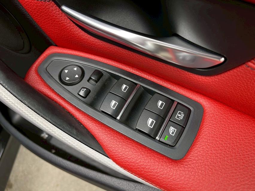 ขาย BMW 330e Msport ปี17 16