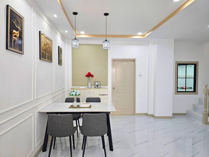 หมู่บ้านศรีประจักษ์ 7 (ถนนเมน) รีโนเวทใหม่ พร้อมเข้าอยู่ 17