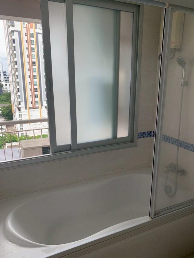 sell/rent Life@Sathorn soi10 12