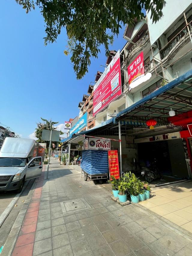 บ้านตึกแถว บ้านติดถนน 2