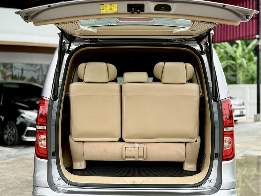 HYUNDAI GRAND STAREX 2.5 PREMIUM 2019 18