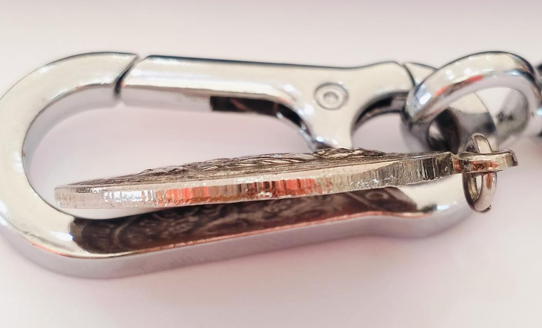 เหรียญหลวงพ่อคูณ2537เช้งลี้ฮ้อ รูปย่อยที่ 4