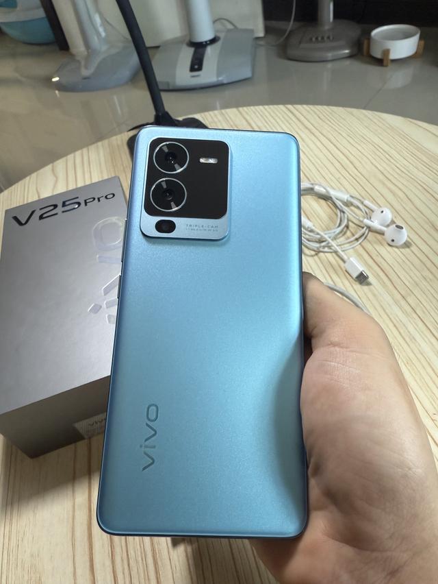vivo v25 Pro. 5G 4