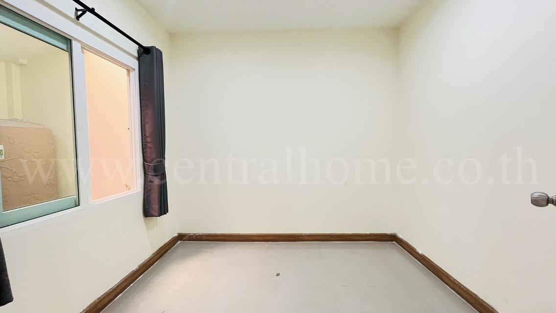 ทาวน์โฮม โกลเด้น ทาวน์ พระราม 2 ถูกที่สุดในโครงการ 9