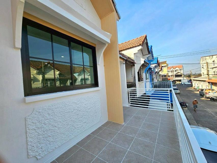 หมู่บ้านบัวทองธานี ฝั่งตรงข้ามสมบัติบุรี 19