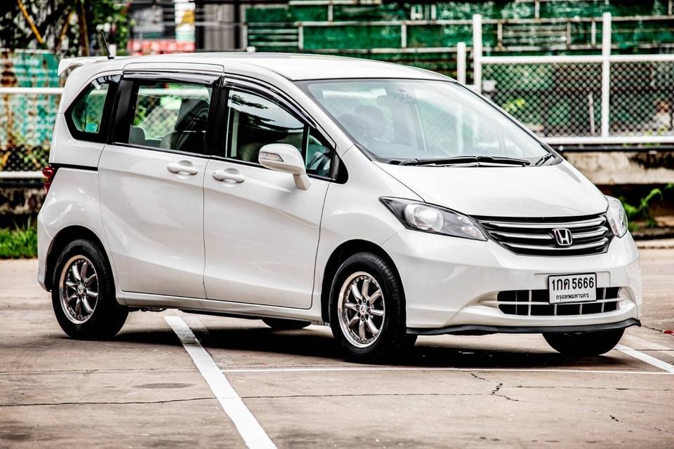 Honda freed 1.5 SE สีขาว ปี 2012 รหัส GT5666 3