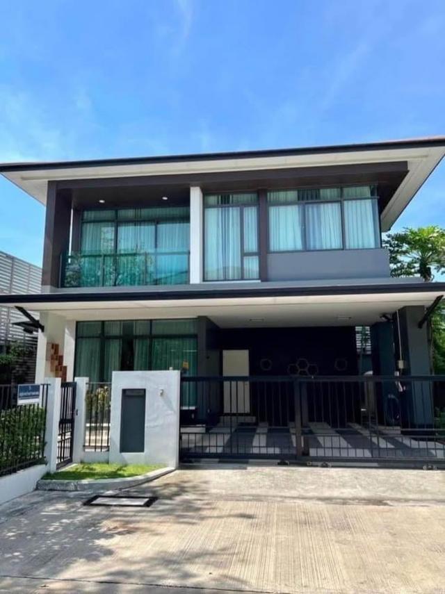 ให้เช่า บ้านเดี่ยวหลังมุม พร้อมเฟอร์นิเจอร์ โครงการเศรษฐสิริ กรุงเทพกรีฑา 1