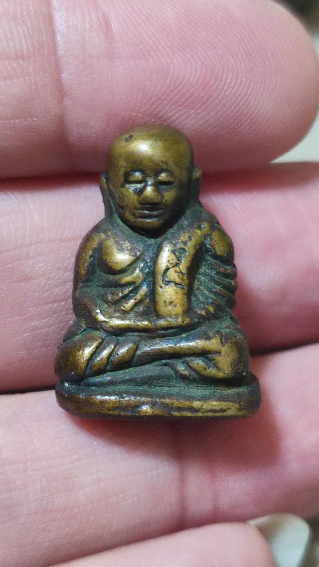 พระเครื่องเนื้อเก่า พระบ้าน