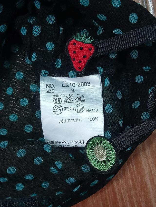 mieko uesako / MADE IN JAPAN เสื้อฮู๊ดผ้าโพลีโปร่งเบา ยืดหยุ่น ใส่สบาย ลาย polka dot ตัวห้อยผูกน่ารักมากๆ สภาพยังดูใหม่ ไม่มีตำหนิ รูปย่อยที่ 4