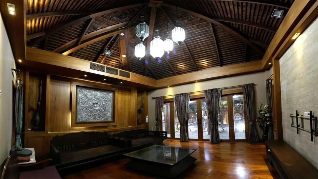 ขายบ้านเดี่ยวนวลจันทร์ เลียบด่วนรามอินทรา ที่ดิน386 ตร.ว บ้านไม้สักแท้ทั้งหลัง ใกล้Central Eastville ประเสริฐมนูกิจ เกษตรนวมินทร์ วัชรพล 0879074045 8