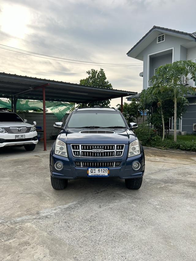 MU-7 ปี 2010 เครื่อง 3.0 ขับ2 auto