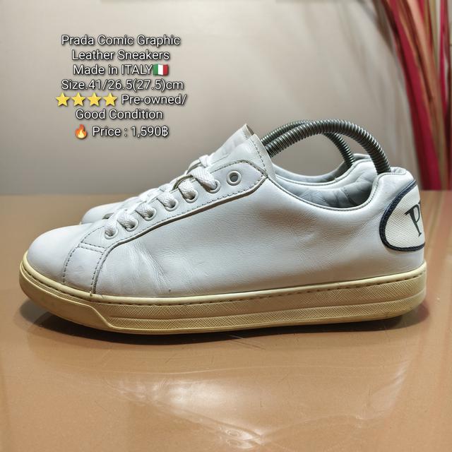 Prada Comic Graphic Leather SneakersMade in ITALY🇮🇹 Size.41/26.5(27.5)cm⭐⭐⭐⭐ Pre-owned/ Good Condition 🔥 Price : 1,590฿
