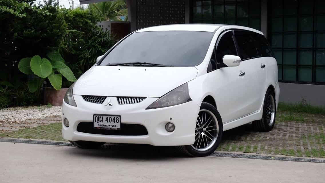 รหัสรถ KN4048 : MITSUBISHI SPACE-WAGON 2011