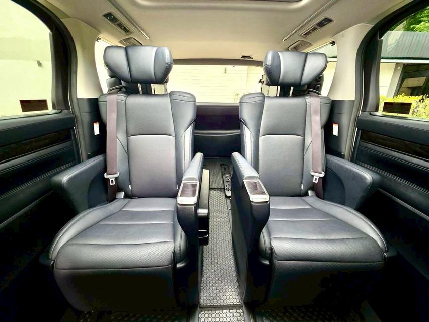 ขาย Toyota Alphard 2.5SC ปี19 12