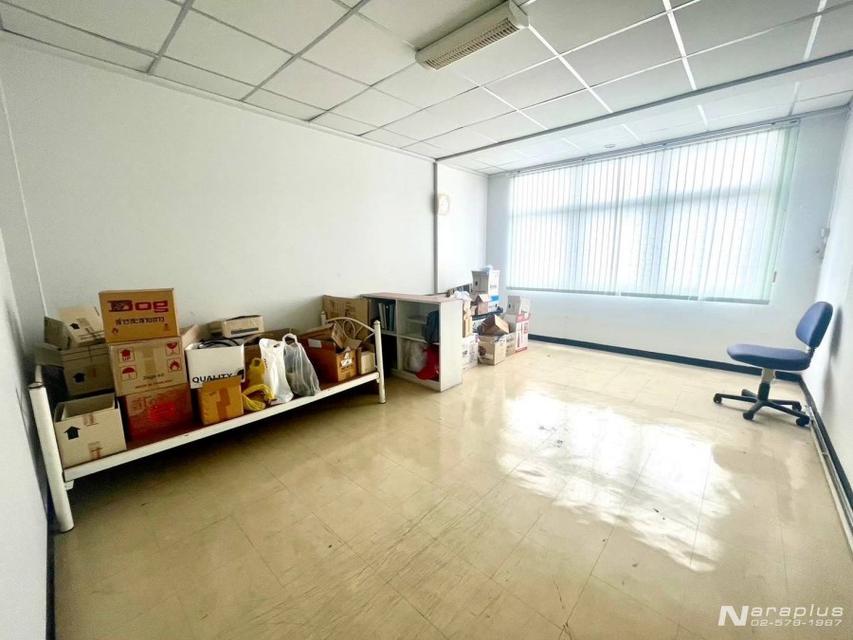 68111108 : ขายอาคารสำนักงาน 4 ชั้น บนที่ดินขนาด 17 ตร.ว. ทางเข้าหน้าหมู่บ้าน โฮมเพลส ซอยรามคำแหง 140 สะพานสูง ห้องสุดท้ายที่ถูกสุดในย่านทำเลนี้ พร้อมเ 18