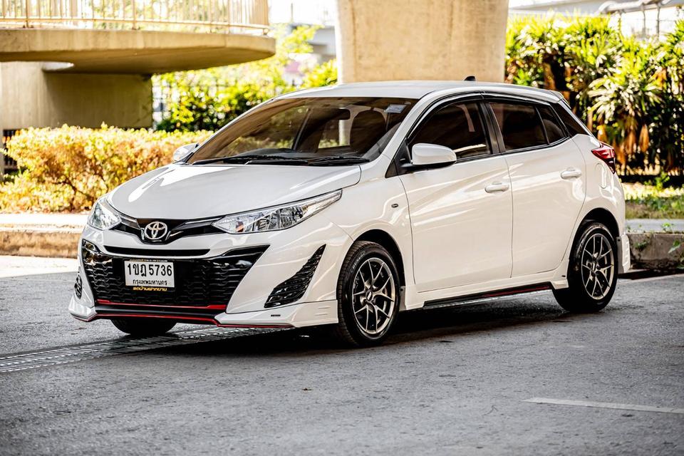 Toyota Yaris 1.2 Entry ปี 2020 สีขาว มือเดียวป้ายแดง สภาพใหม่มากๆ  3