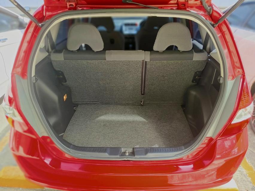 ขาย Honda Jazz 2004 สีแดง โฉมแรก รูปที่ 8