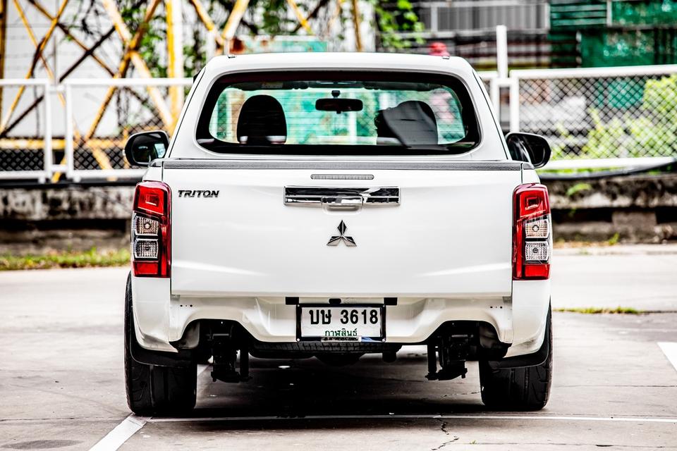 MITSUBISHI TRITON 2.5 GLX ปี 2021 สีขาว มือเดียว 8