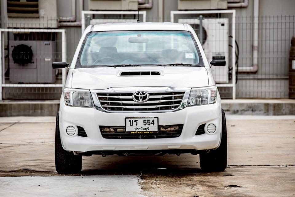 Toyota Vigo Champ SmartCab 2.5E ดีเซล เกียร์ธรรมดา ปี 2014 สีขาว